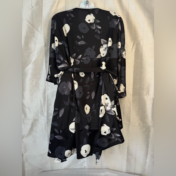 SAVANNAH KAFTAN - Picture 3 of 7